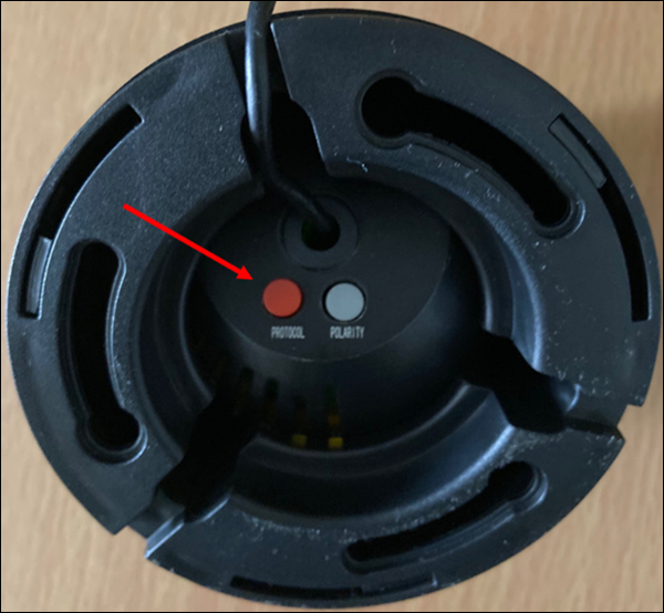 Protokoll-Schaltfläche am Gen2-Multiprotokoll-IR-Sender von 3DTV