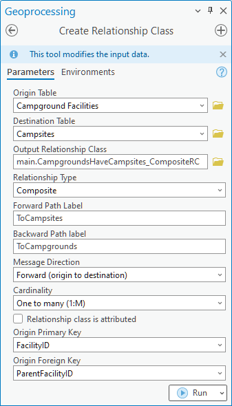 Create Relationship Class tool parameters populated for a composite relationship class