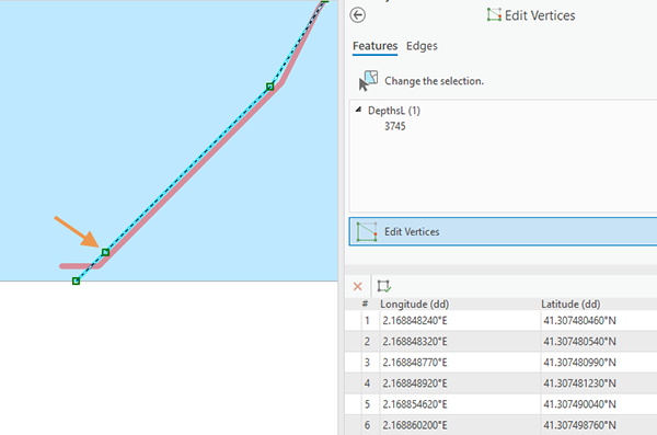 Edit Vertices tool used to select a snapped vertex on DepthsL feature