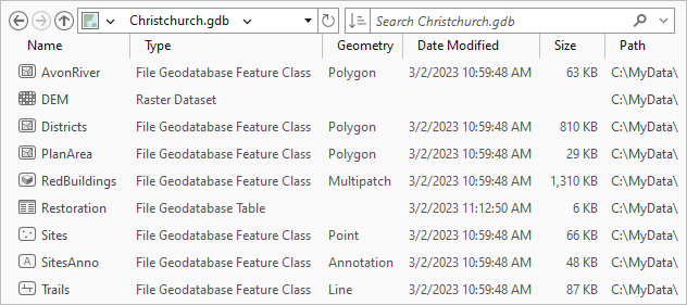 File geodatabase item properties, including feature class size, in a catalog view