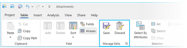 Pestaña Tabla con los botones Guardar y Descartar resaltados en el grupo Administrar ediciones Pestaña Tabla con los botones Guardar y Descartar resaltados en el grupo Administrar ediciones