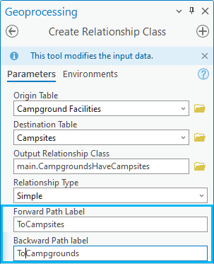Les paramètres Forward Path Label (Dénomination origine vers destination) et Backward Path label (Dénomination destination vers origine) décrivent le parcours de la relation entre deux tables ou classe d’entités.