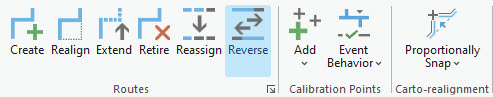 Outil Reverse (Inverser) mis en surbrillance dans le groupe Routes (Itinéraires)