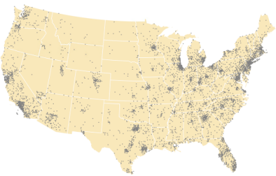 ドット密度シンボルを使用して描画された米国の郡ごとの 2012 年の人口が米国の州の上に表示されている