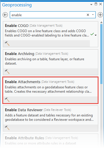 [アタッチメントの有効化 (Enable Attachments)] ツール