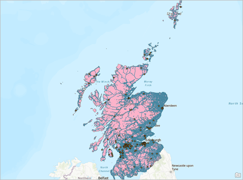 道路と医療施設を表示するスコットランドのマップ